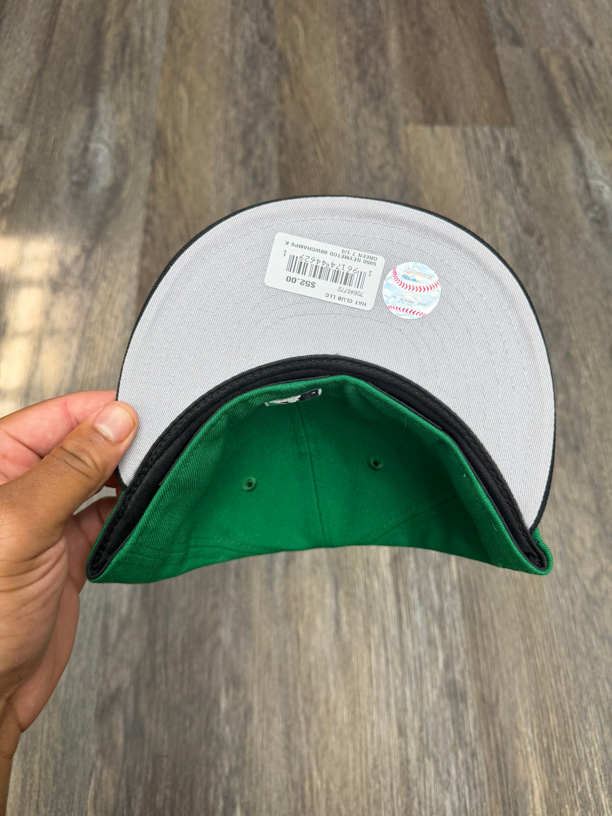 Size 7 1/4 (Brand new)