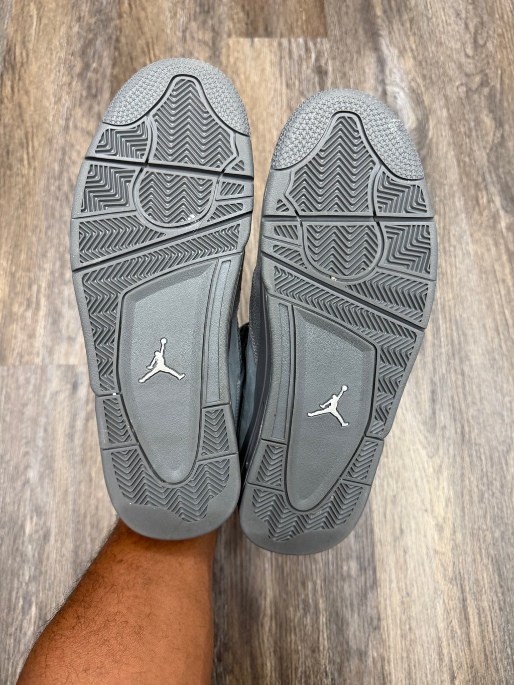 Size 13-Jordan 4 Wet Cement