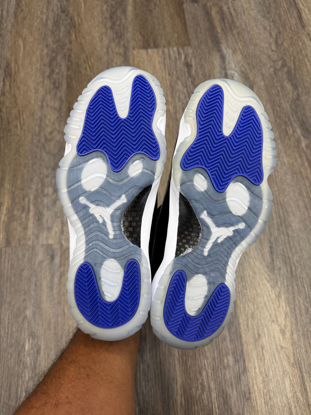 Size 9.5-Jordan 11 Space jam