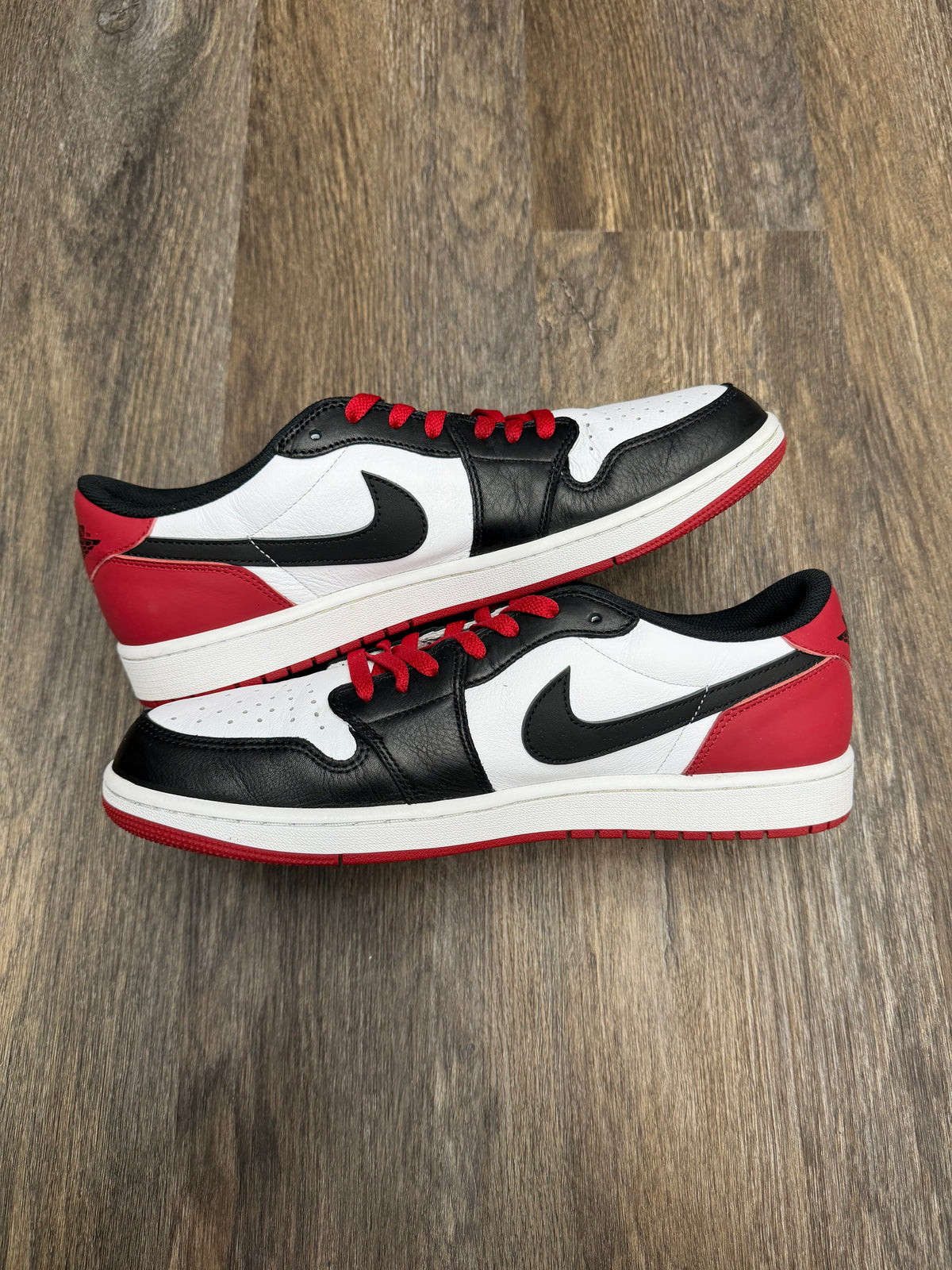 Size 13-Jordan 1 low Black toe